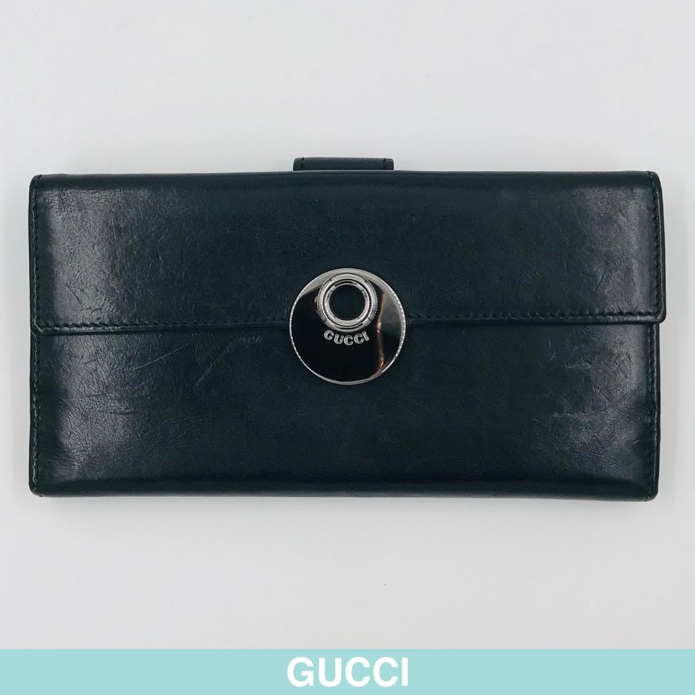 Gucci black leather wallet